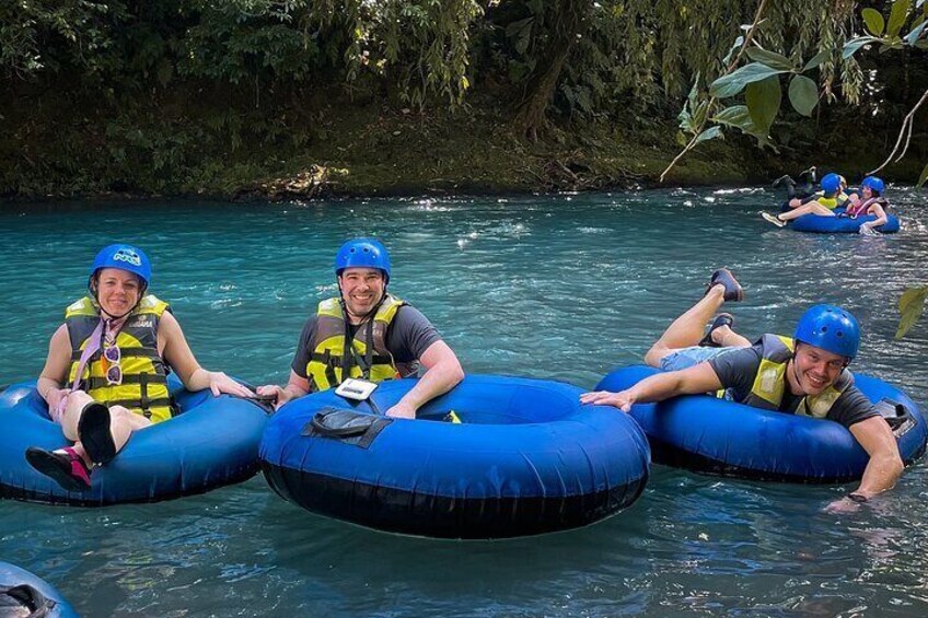 Tubing in Río Celeste, adventure and experiences