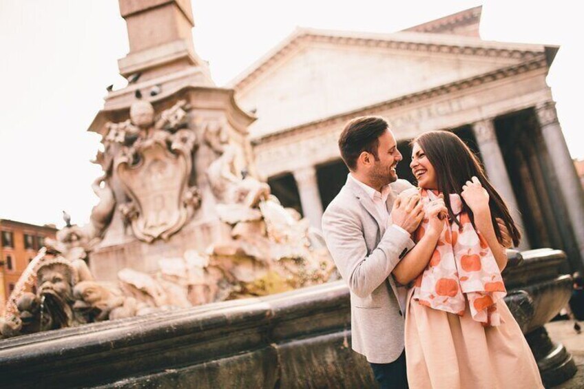 Private Classic Rome Photoshoot in Trevi Fountain & Pantheon 