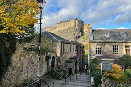 Edimburgo al Descubierto: Visita privada en coche a la ciudad de Edimburgo