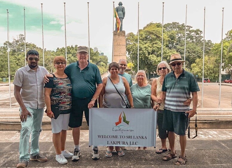 Picture 1 for Activity Colombo: Private Guided Walking Tour