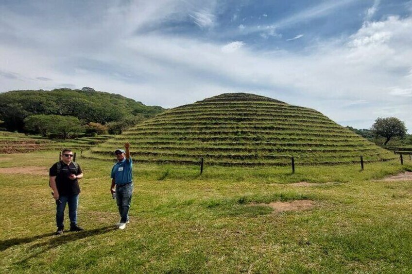 Private Full Day Tour in Los Guachimontones