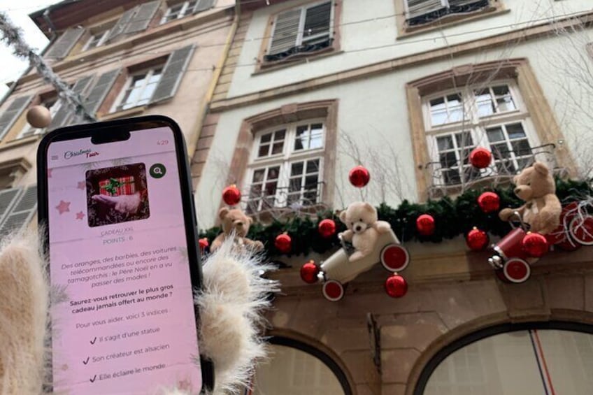 Christmas track game in the streets of Strasbourg