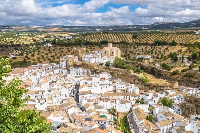 Day trip to Zahara, Setenil and Ronda