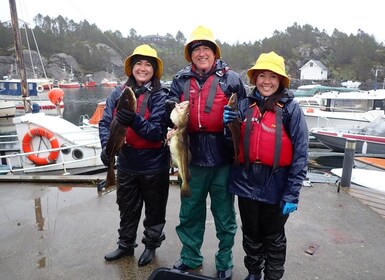 Bergen: tour guiado de pesca con cocina al aire libre