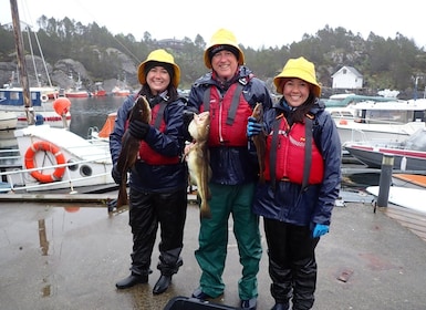 Bergen: Guidet fisketur med utendørs matlaging