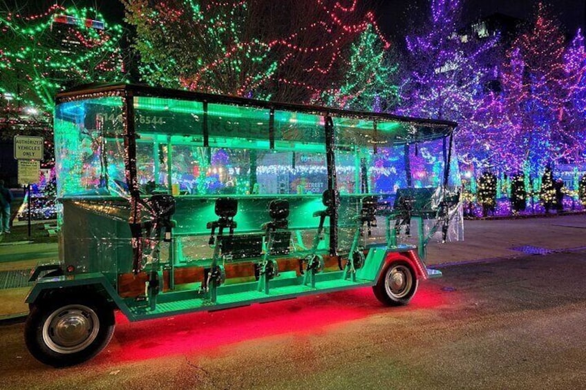 Trolley Pub Holiday Lights Tour in Columbus