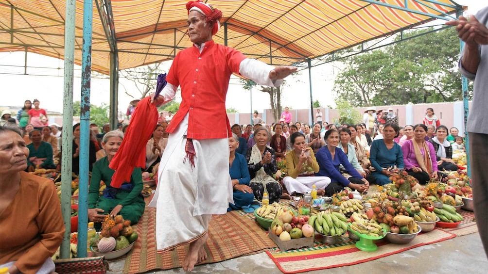 Villagers at Lưới district in Vietnam 