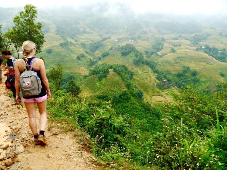 Private Luoi Trekking with Overnight Stay at a Stilt House