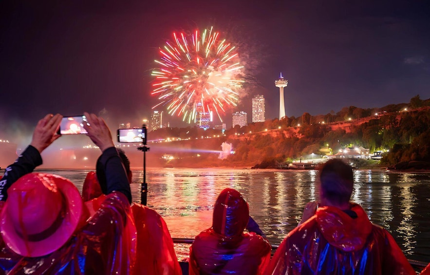 Picture 2 for Activity Toronto: Niagara Falls Day & Evening Tour + Top Attractions