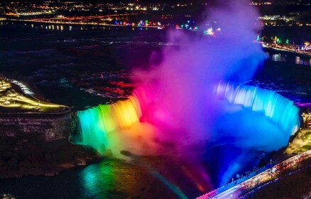 Toronto: Niagarafälle Tag & Nacht Tour mit Boot & Fahrt