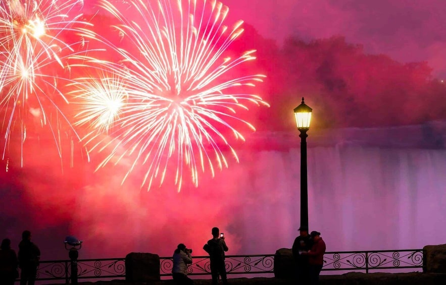 Toronto: All Inclusive Day and Evening Niagara Falls Tour