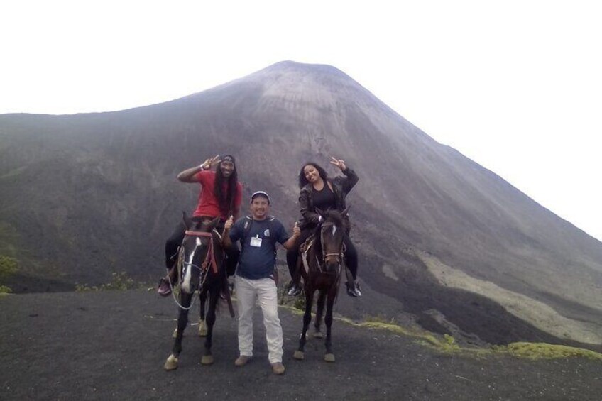 Adventure in Pacaya Volcano from Antigua or Guatemala