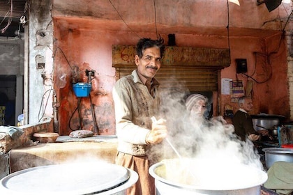 Private Street Food Tour of Lahore