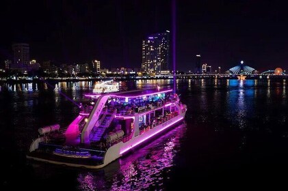 Dining Cruise Experience in Han River Da Nang