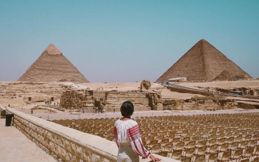 From Alexandria Port: Cairo, Pyramids, Museum & Bazaar Tour