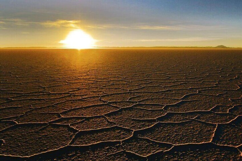 2-Day Private Tour to Salar de Uyuni and Laguna Colorada