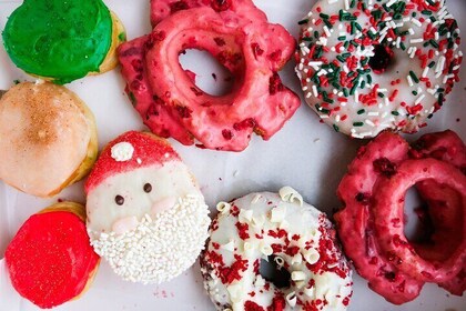 Seattle Holiday Donut Adventure & Walking Food Tour