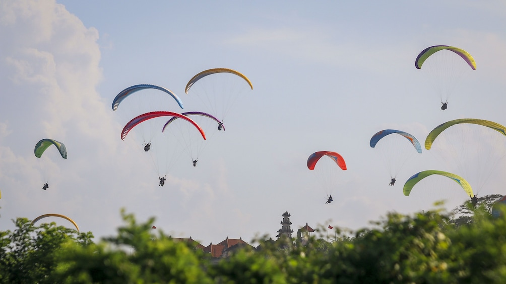 Riug Paragliding, Bali