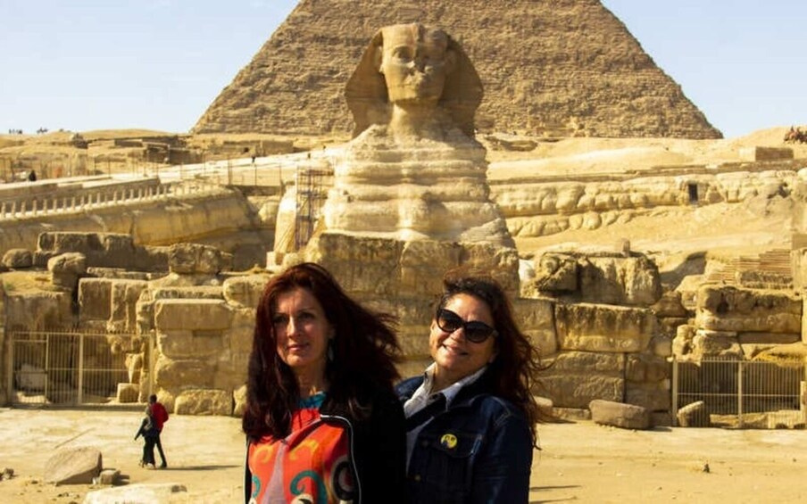 From El Sokhna Port : Day Tour to Pyramids and Lunch Cruise