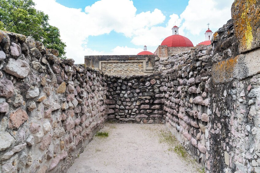  Mitla Archaeological Marvels, Ancient Trees, Weaving and Mezcal Delight