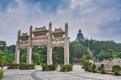 Half-day Private Tour of Lantau Island from Hong Kong