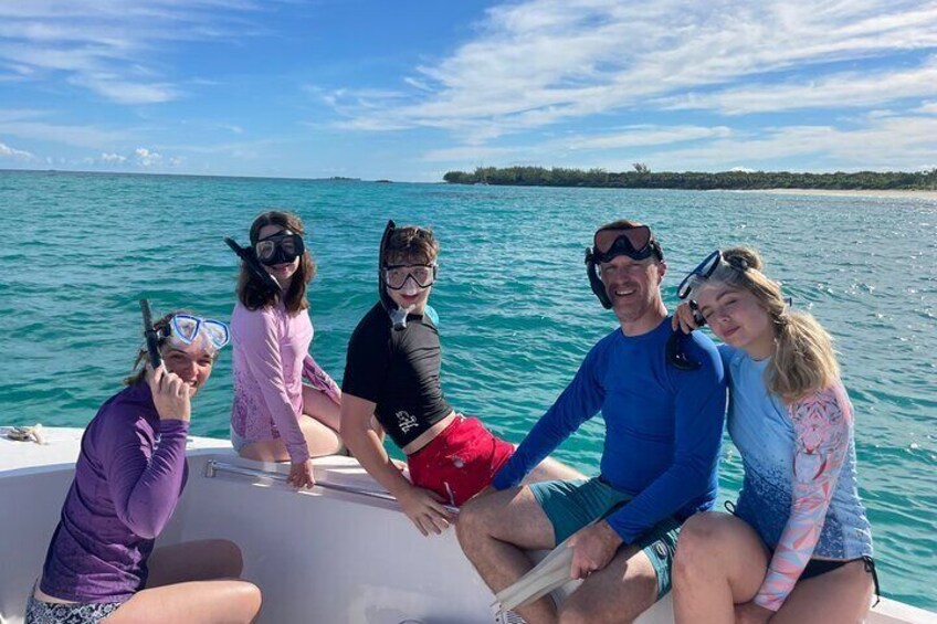 Private Full Day Cruise Tour in Rose Island with Snorkeling 