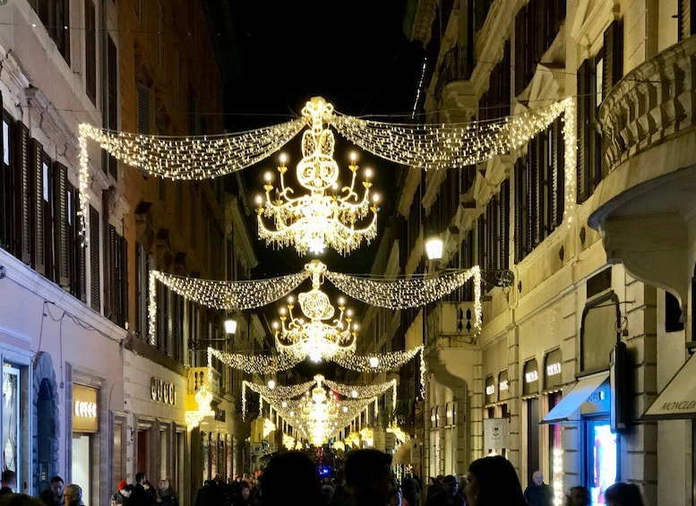 Rome Illuminated: A Christmas Landmarks Walking Tour