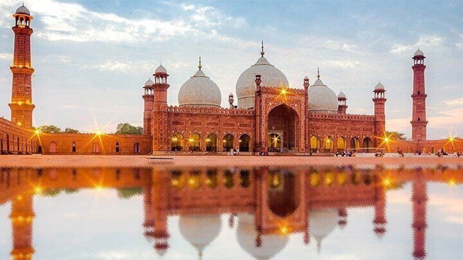 Private Lahore Full Day Sightseeing Tour with Local Guide