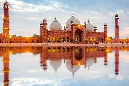 Private Lahore Full Day Sightseeing Tour with Local Guide