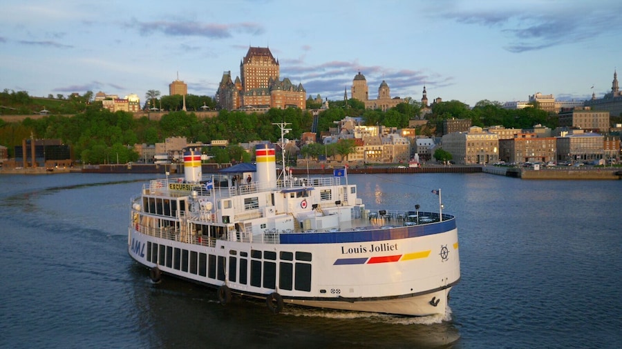 Quebec: Cruise with 3-Course Brunch