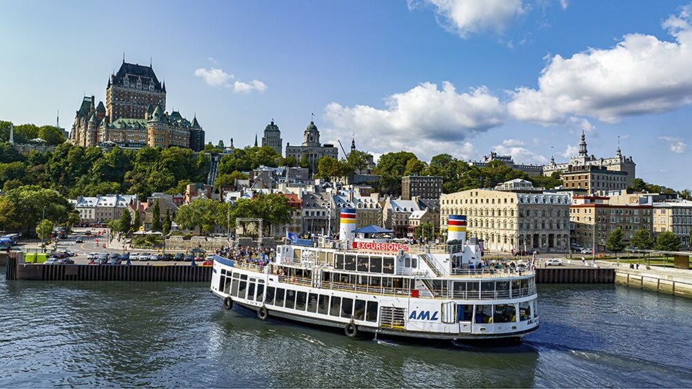 Quebec: Cruise with 3-Course Brunch