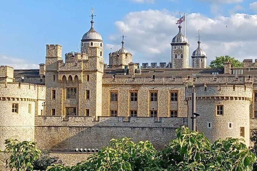 Tower of London, London EC3N 4AB, UK