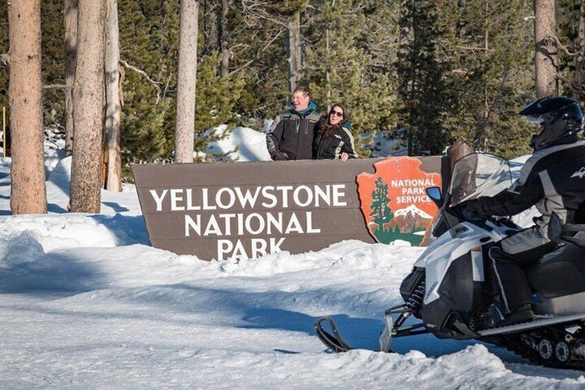 Yellowstone Old Faithful Full-Day Snowmobile Tour from Jackson Hole