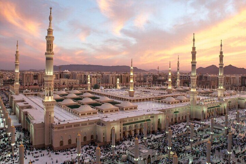 Private Tour Medina Full Day from Yanbu
