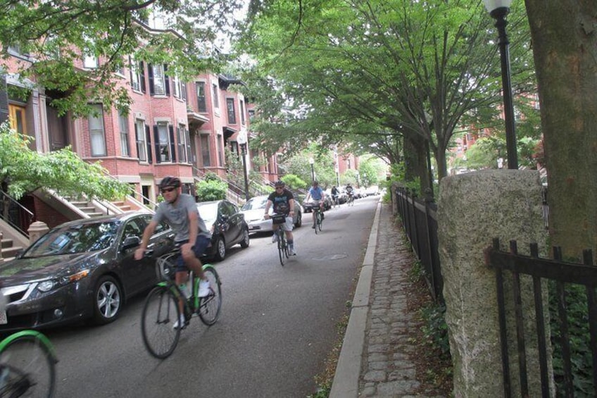 Explore Boston's neighborhoods by bike!