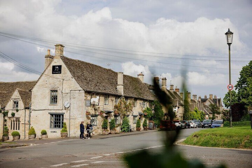 Oxford and Cotswolds Tour with Country Pub Lunch from London