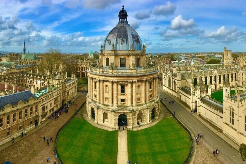 Oxford and Cotswolds Tour with Country Pub Lunch from London