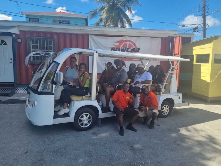 Electric Bus tour of Nassau with food and drink samplings