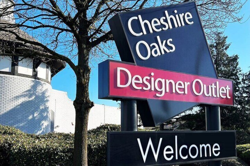 Private Shopping Tour from Manchester to Outlet Cheshire Oaks