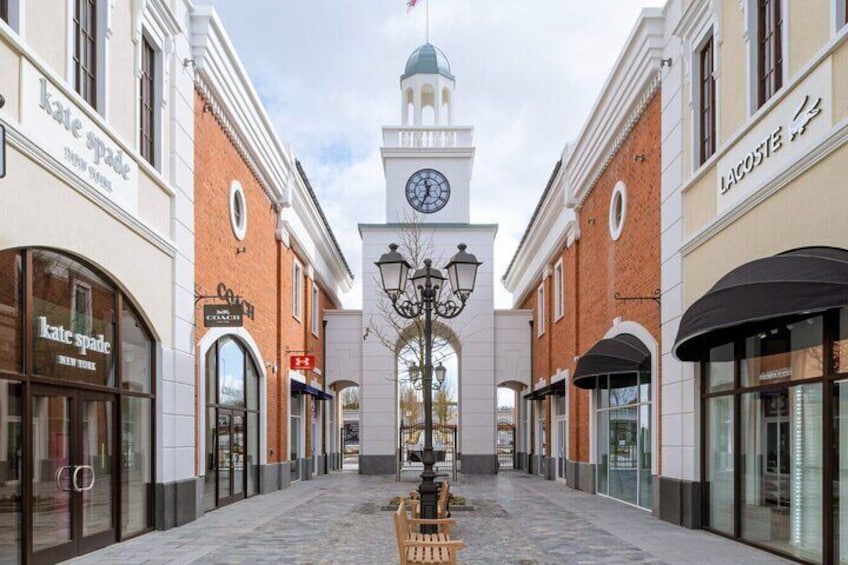 Private Shopping Tour from Birmingham to Outlet West Midlands