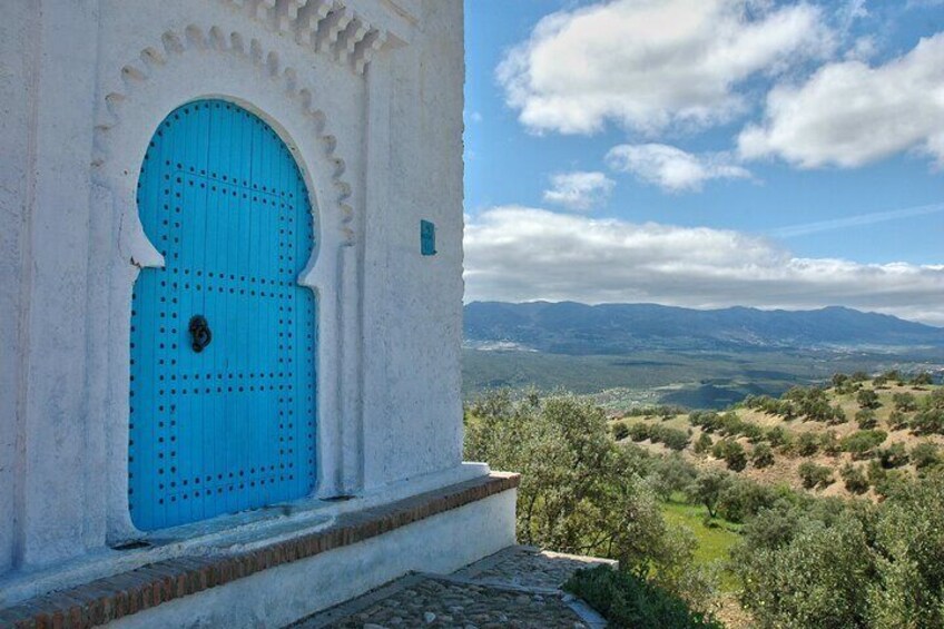 Private Full Day Tour to Chefchaouen and Akchour