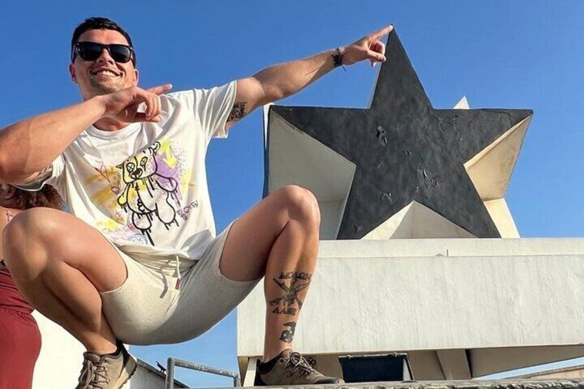 Discover the Black Star - inspired by Marcus Garvey in 1919 and adopted by Kwame Nkrumah as a symbol Africa's hope and freedom from colonial rule. Learn more history with Vince on an Accra city tour.