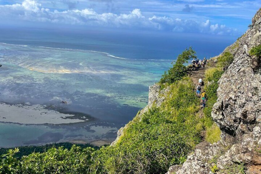 Le Morne Mountain: Guided Hike With Our Professional Local Guides