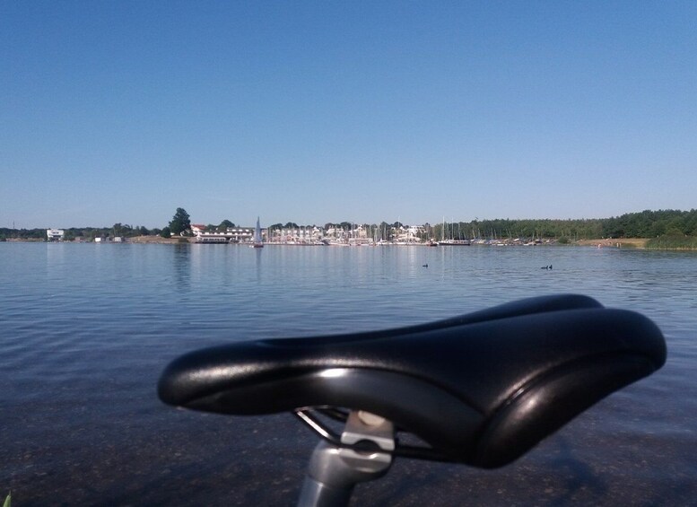Picture 3 for Activity From Markkleeberg: Stadthafen and Auen Lake Cycling Tour