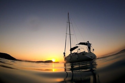 Private Asinara and La Pelosa Sunset Sailing Tour