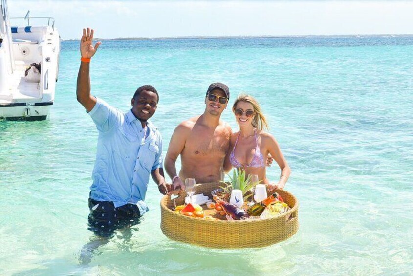 Pigs Beach, Green Turtle Cay, Rose Island Private Tour