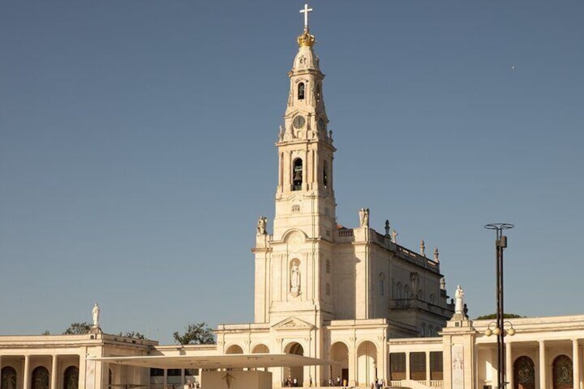 3-Day Private Tour Lisbon Sintra Fátima Nazaré Óbidos