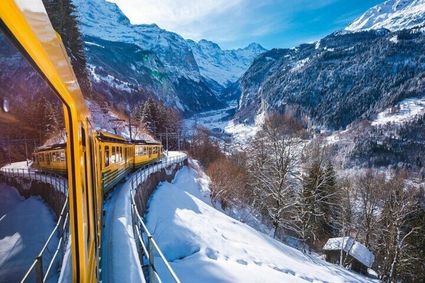 Full Day Private Guided Scenic Train Tour to the Swiss Alps