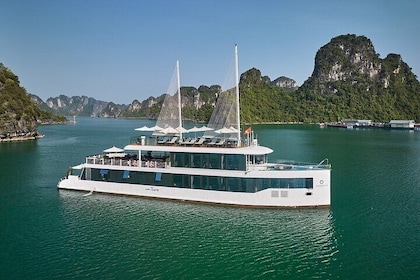 Official Jade Sails Luxury Day Tour in Halong Lanha Bay