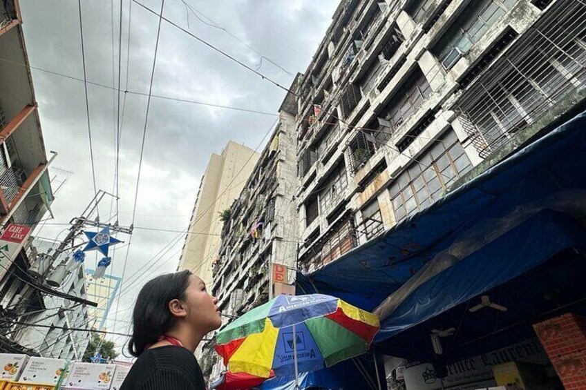 Manila Chinatown Tour with Venus